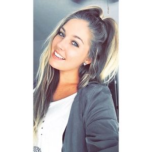 Meet your Posher, Brittney